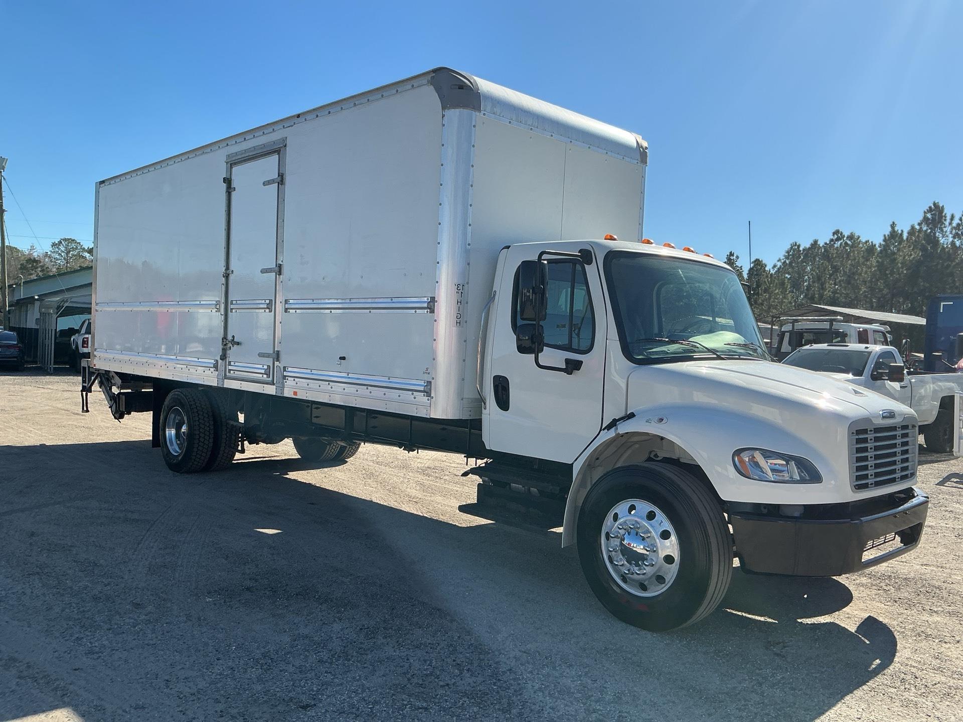 2020 Freightliner Business Class M2 106