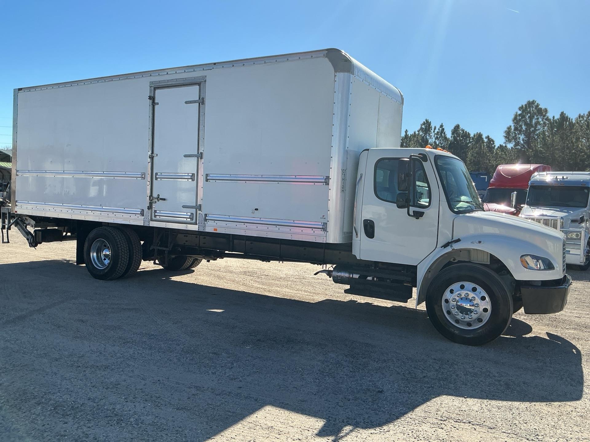 2020 Freightliner Business Class M2 106