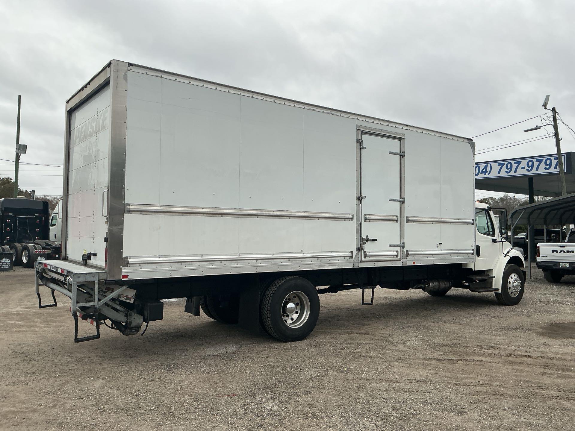 2020 Freightliner Business Class M2 106