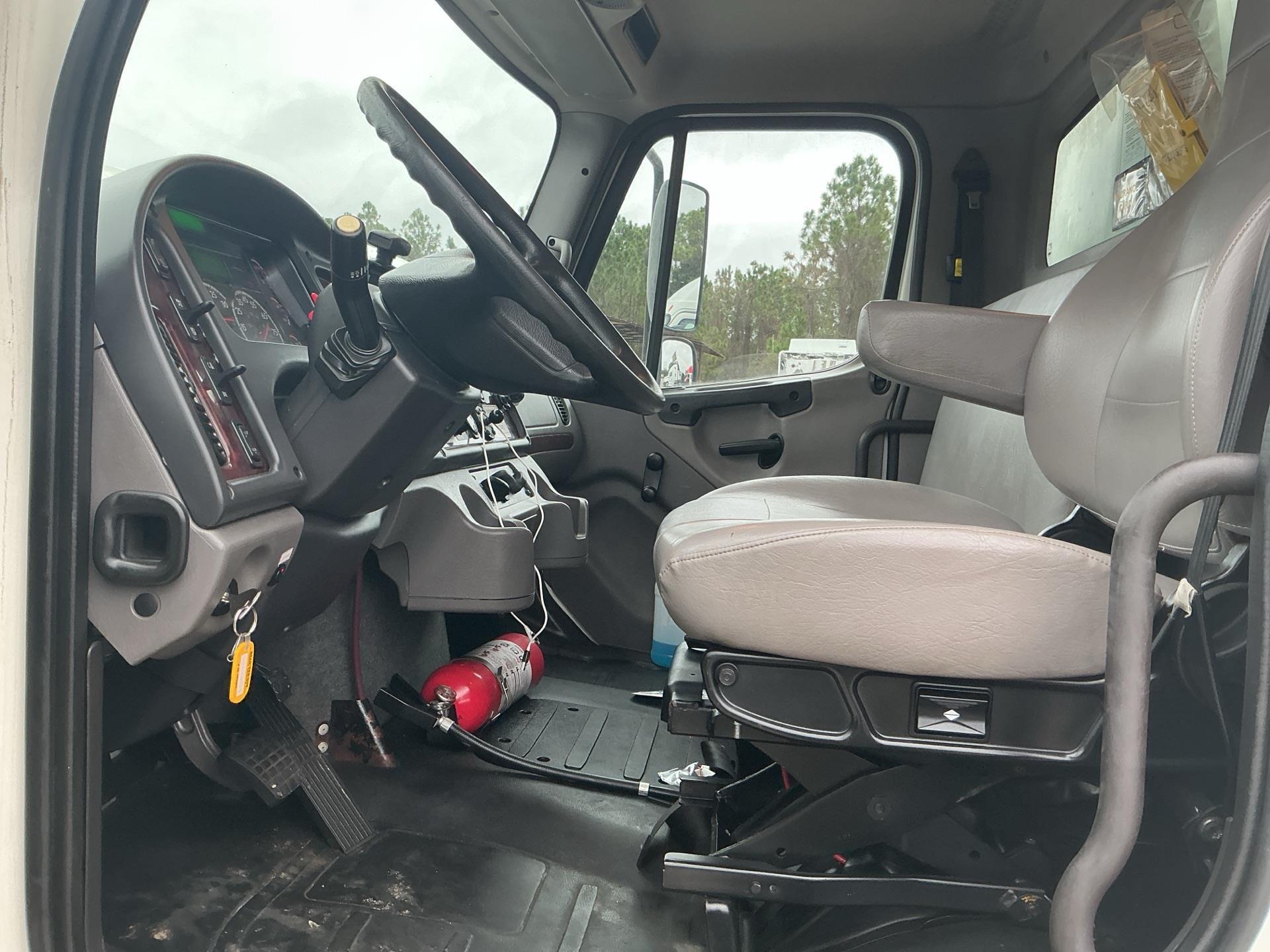 2020 Freightliner Business Class M2 106