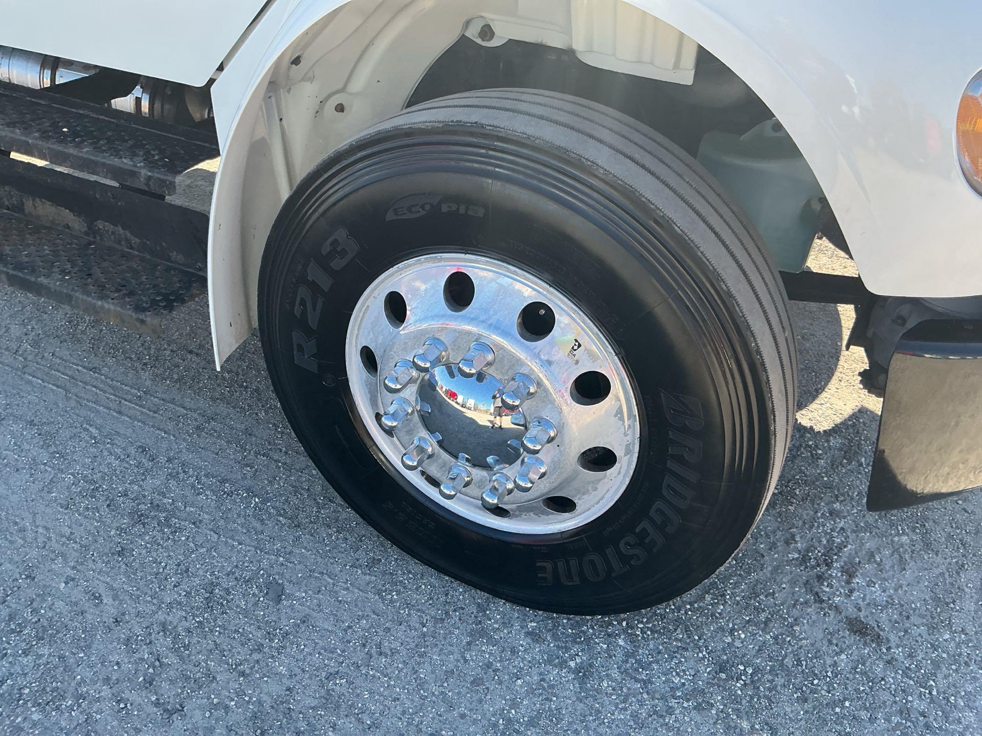2020 Freightliner Business Class M2 106