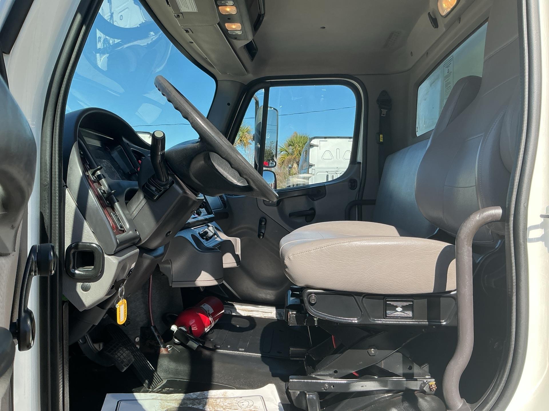 2020 Freightliner Business Class M2 106