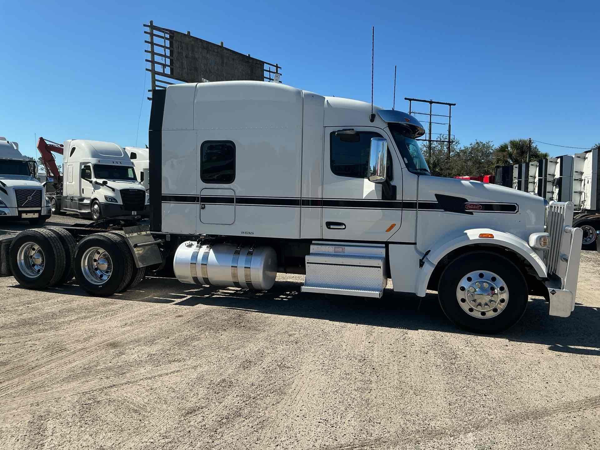 2019 Peterbilt 567