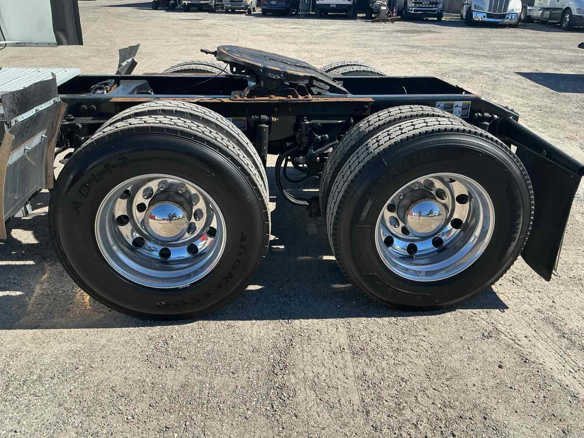 2019 Peterbilt 567