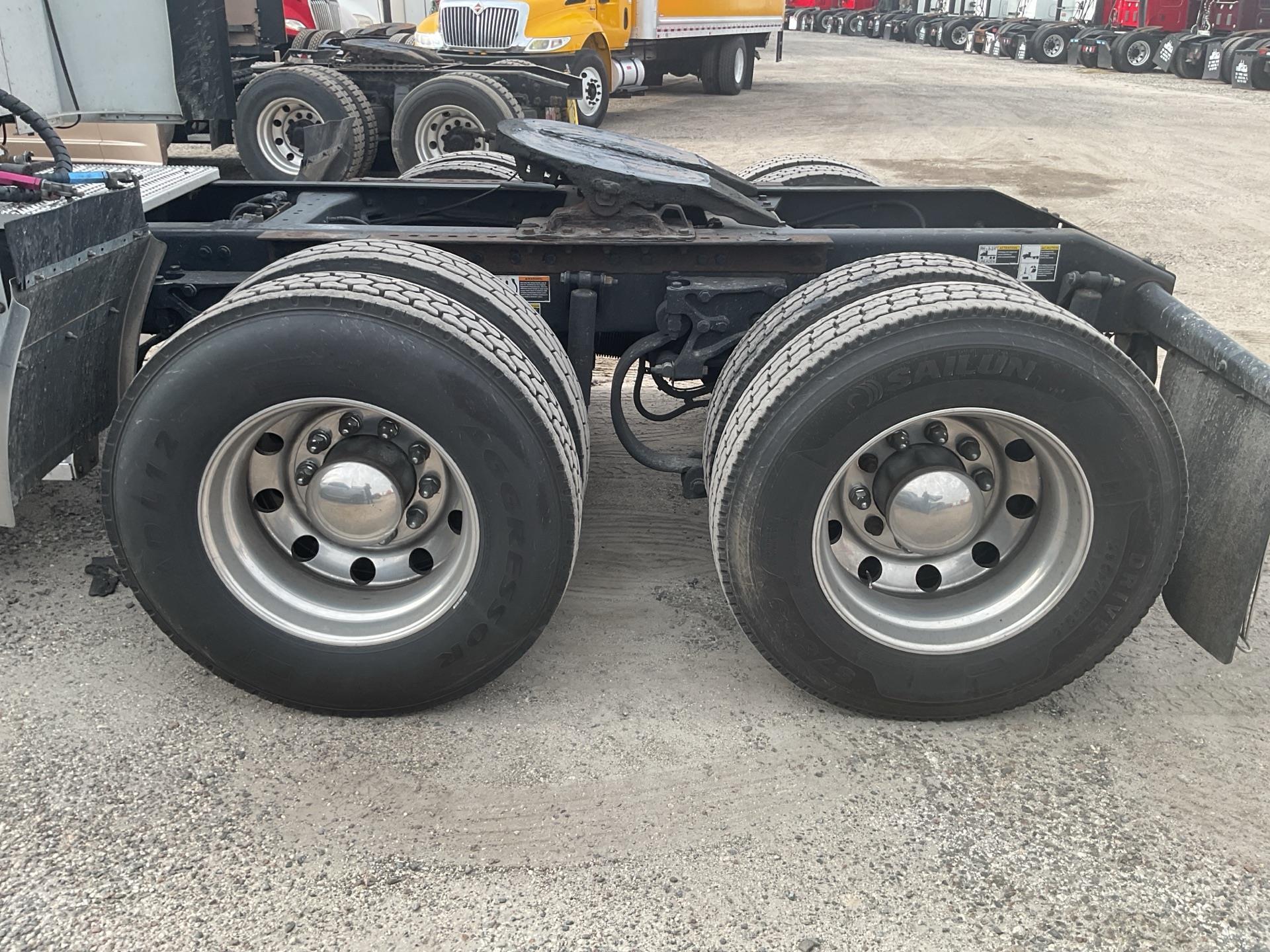 2019 Peterbilt 567