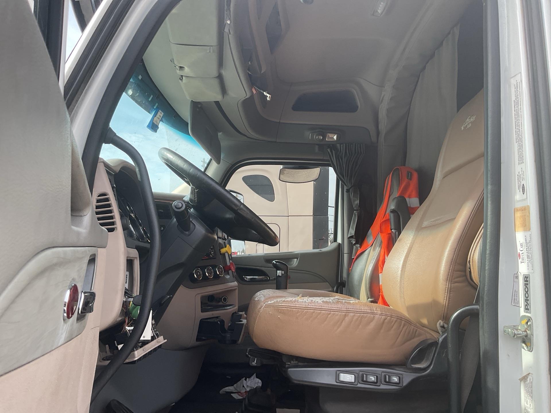 2019 Peterbilt 567