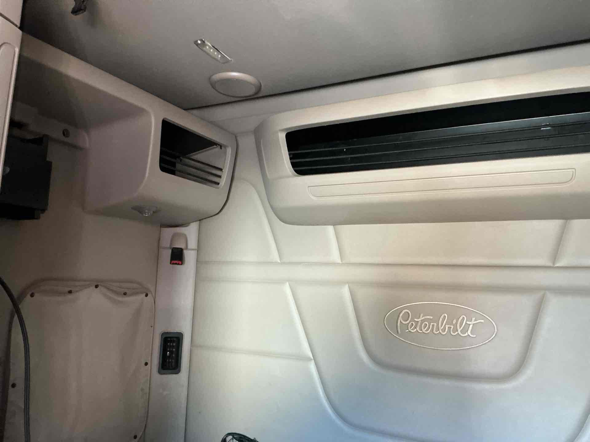 2019 Peterbilt 567