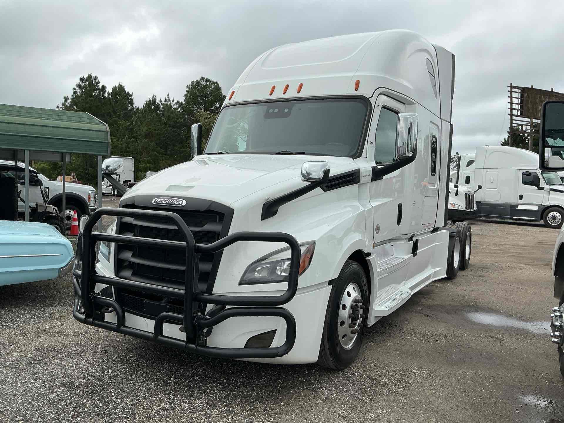 Photo of a 2022 Freightliner CASCADIA 126
