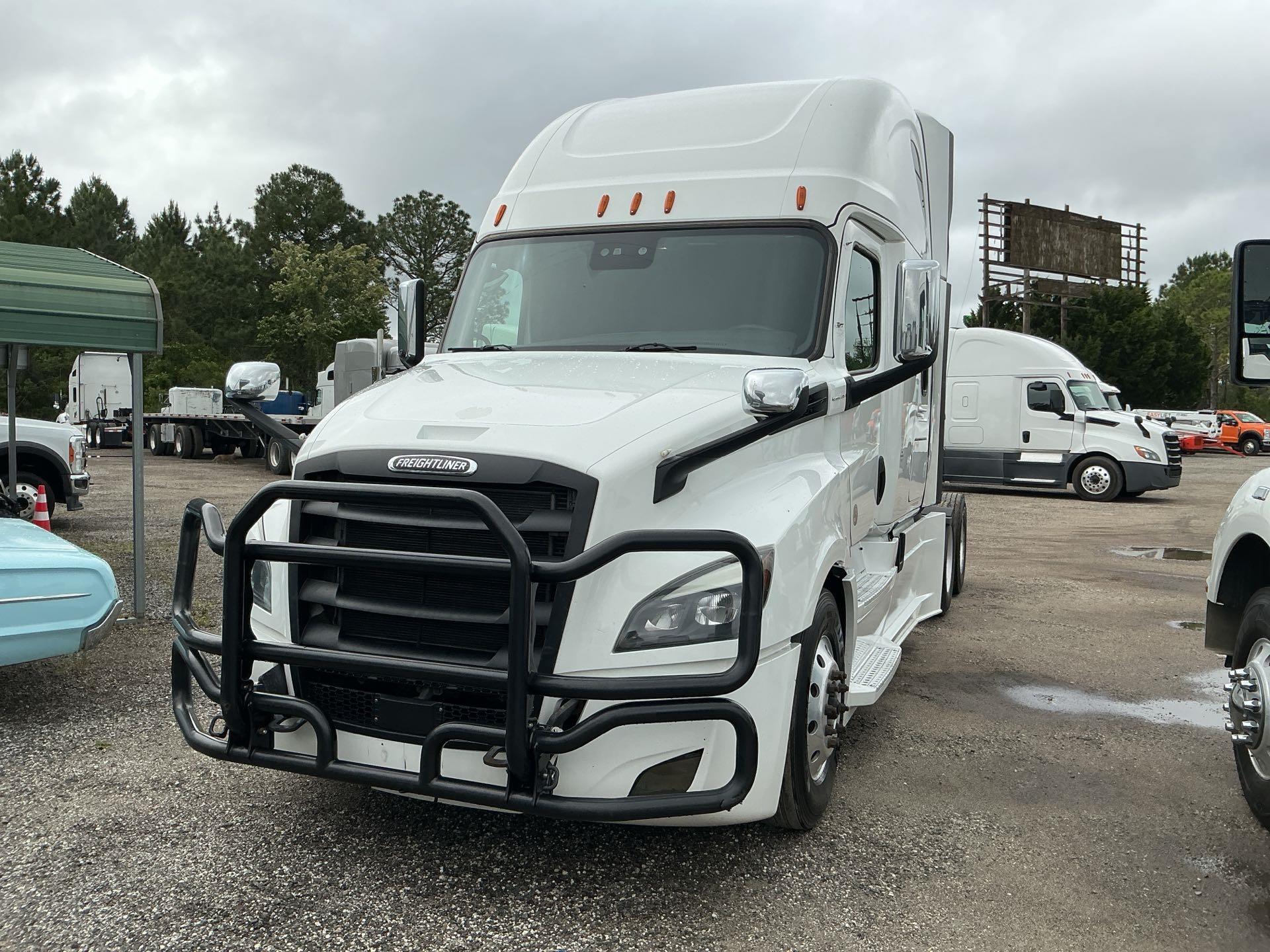 2022 Freightliner Cascadia 126