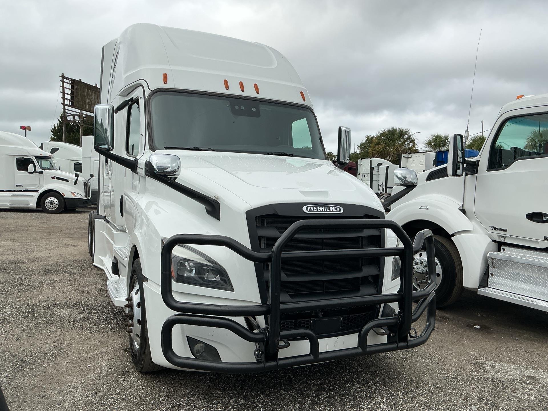 2022 Freightliner Cascadia 126