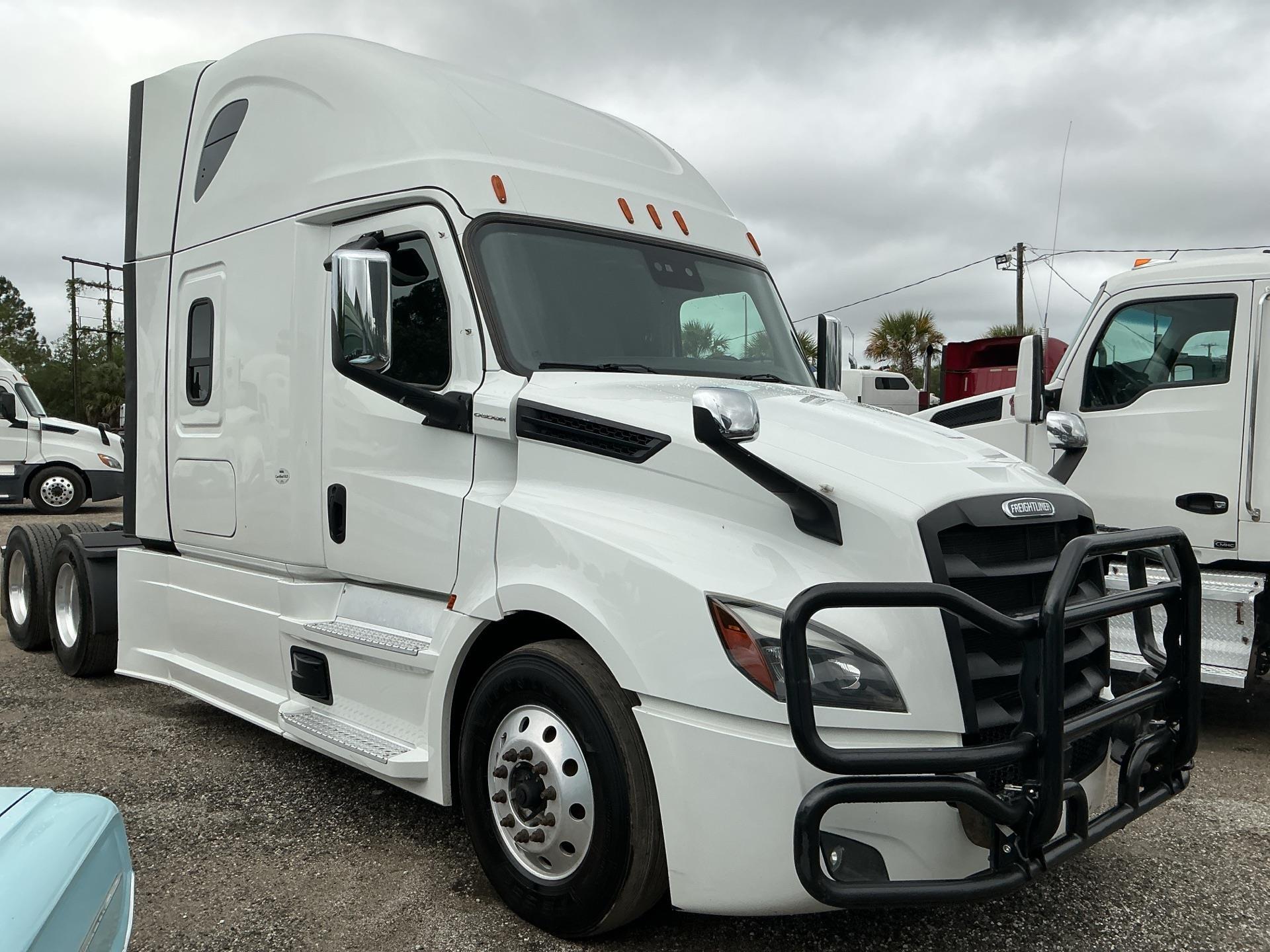 2022 Freightliner Cascadia 126