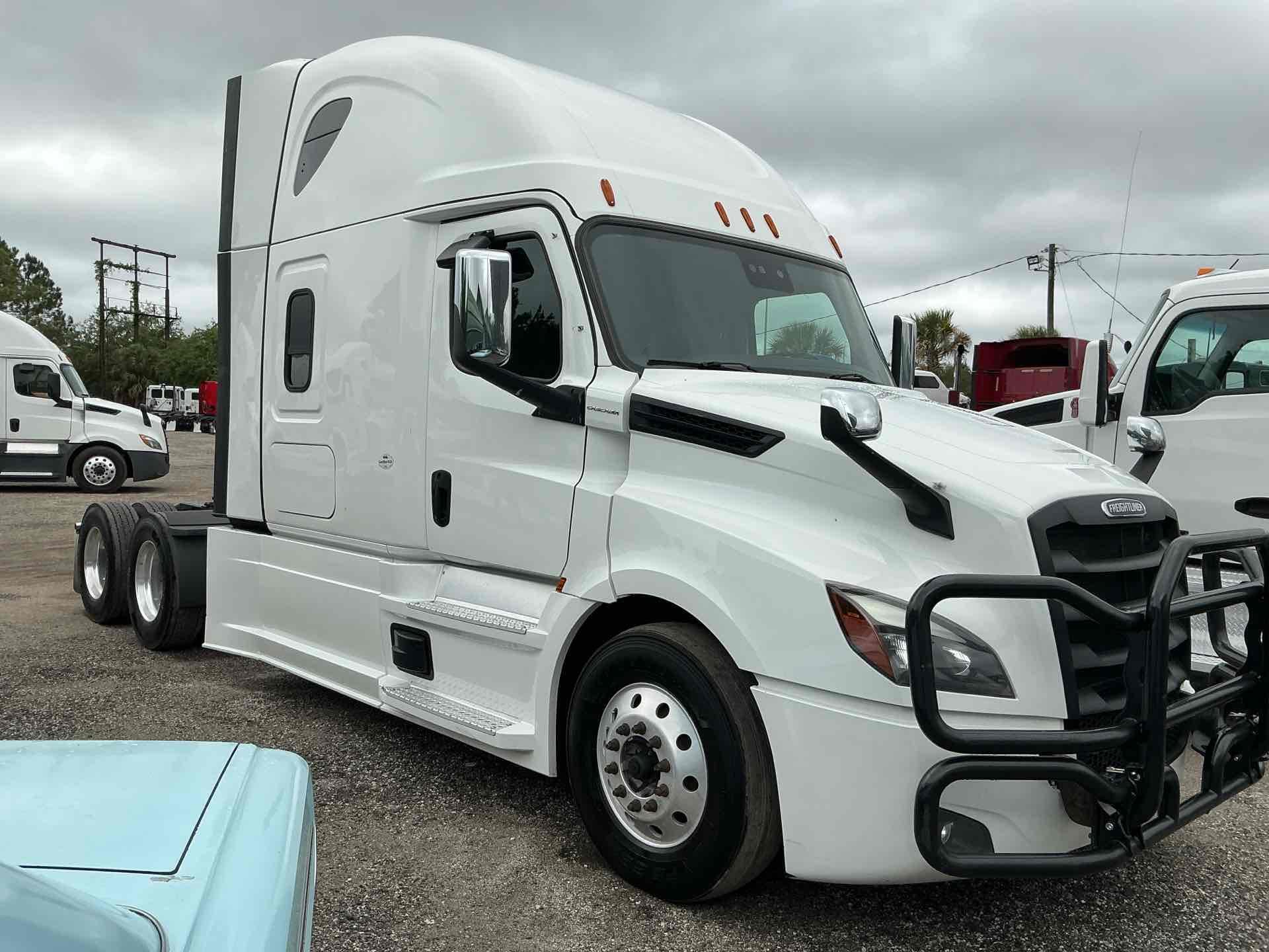 2022 Freightliner Cascadia 126