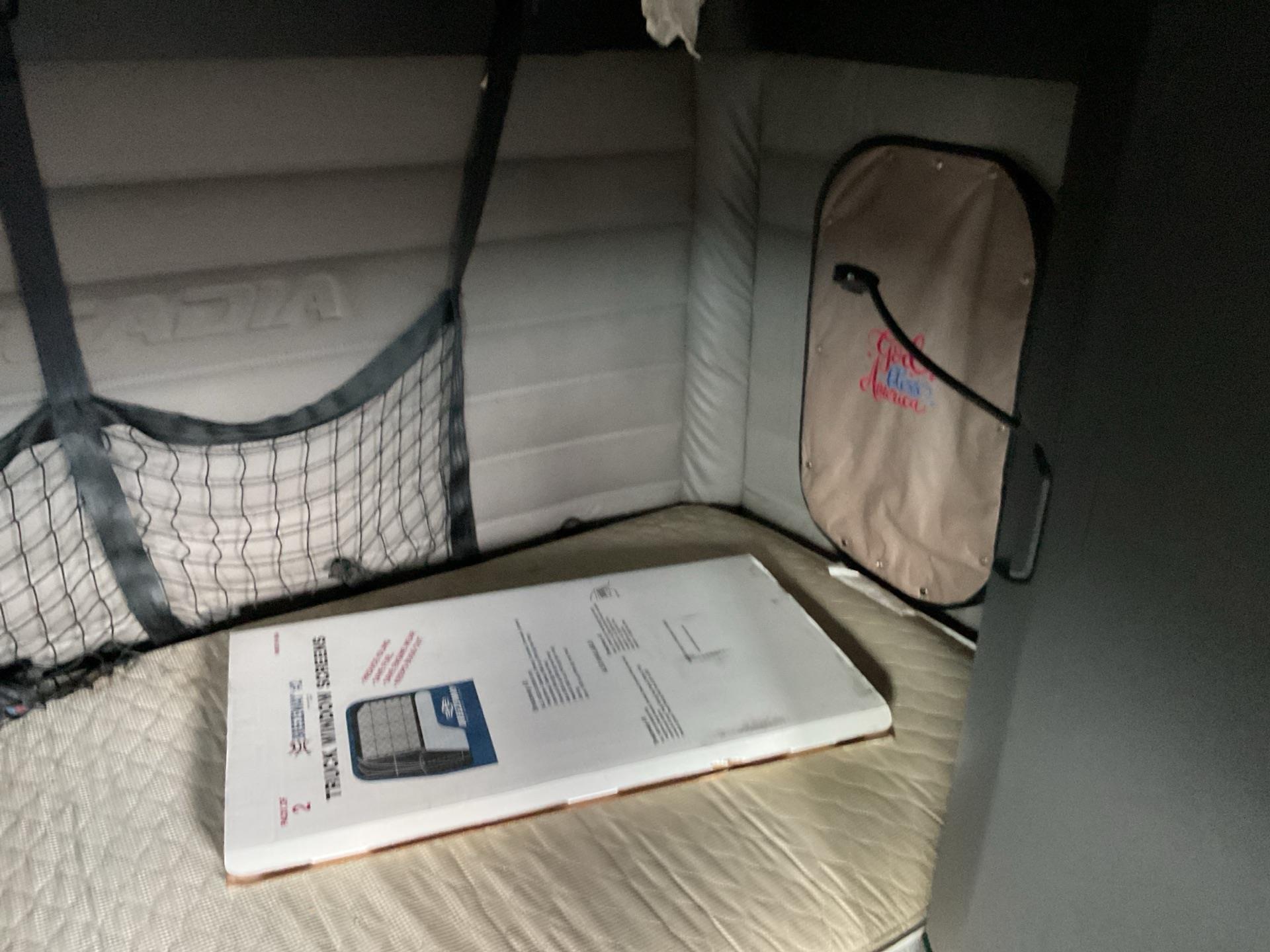 2019 Freightliner Cascadia 126