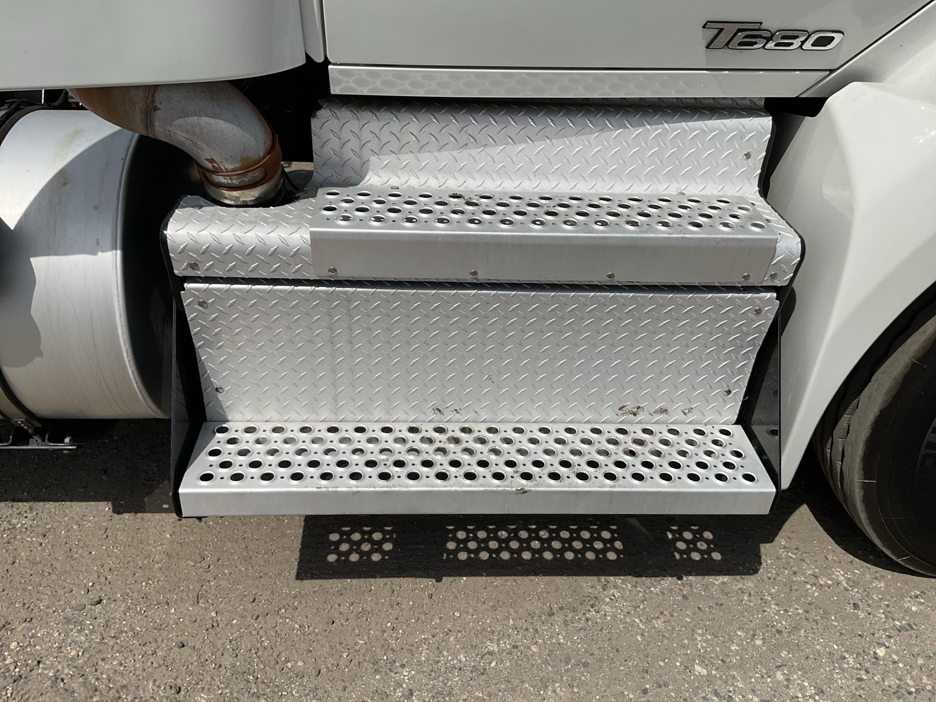 2021 Kenworth T680