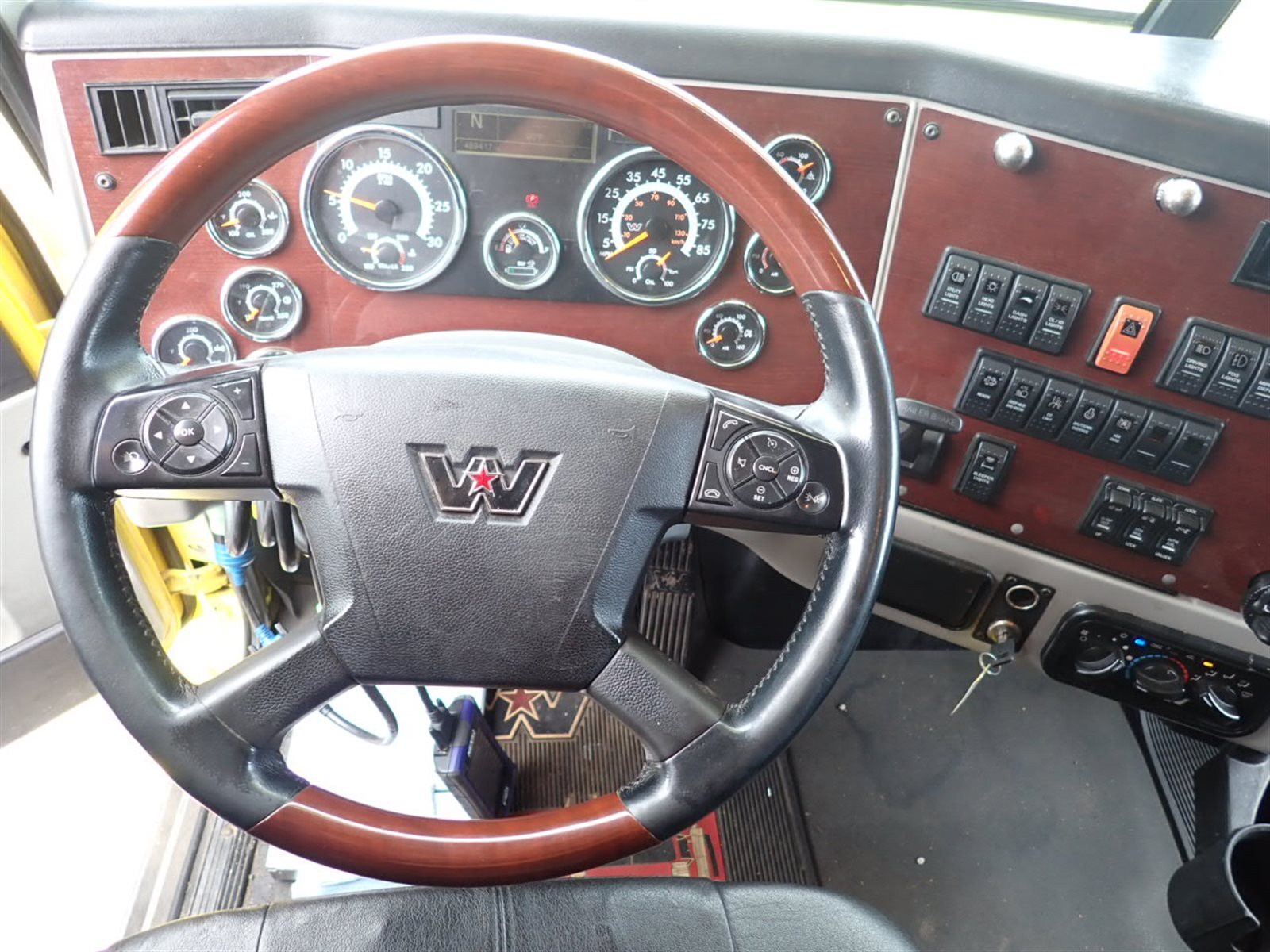2017 Western Star 5700XE