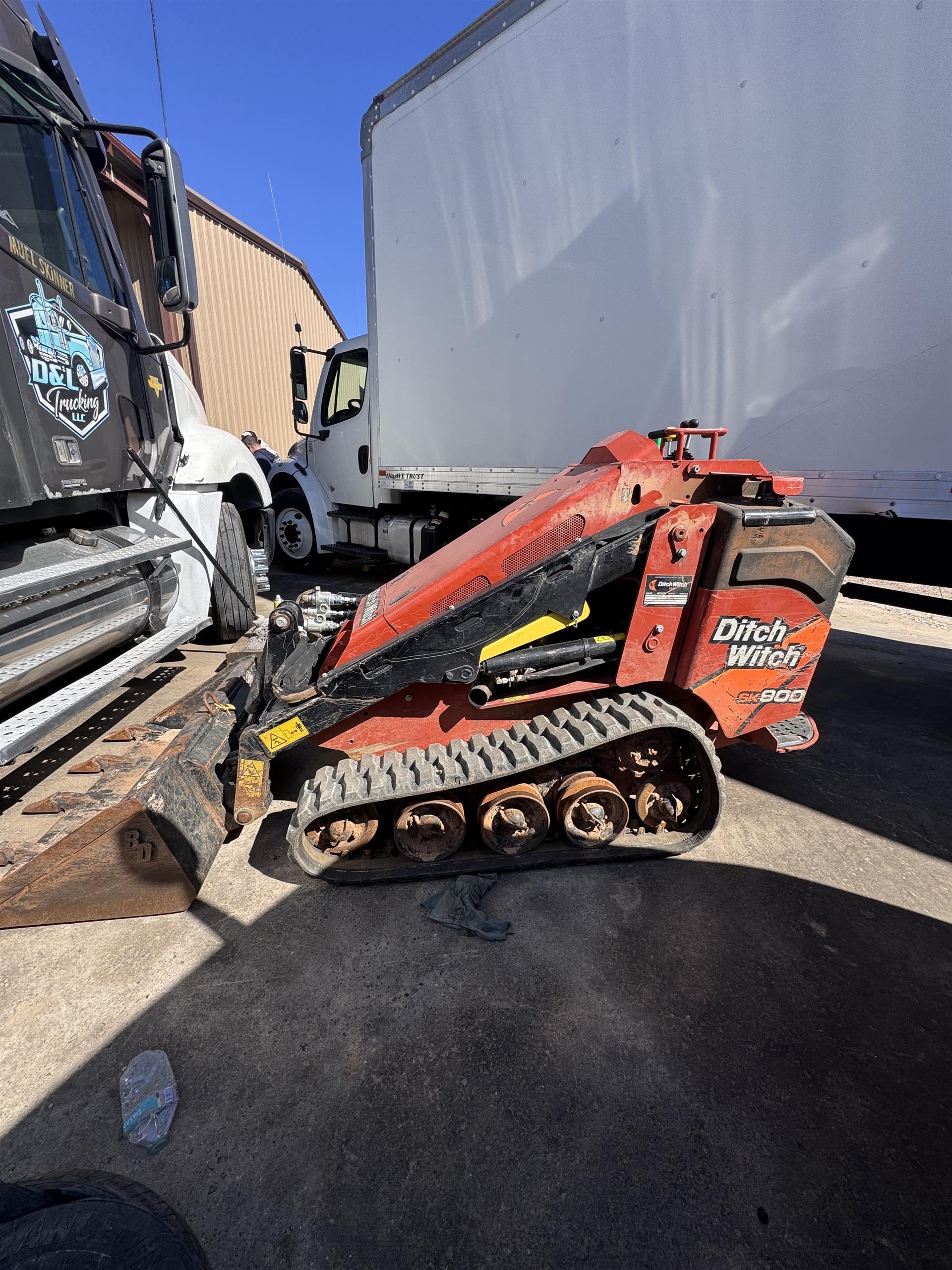 2025 Ditch Witch SK900