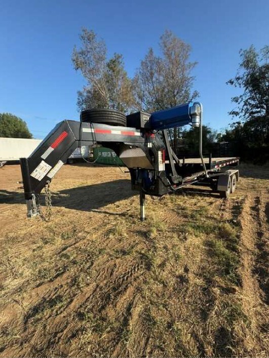 Photo of a 2024 Pj Trailers FLAT DECK