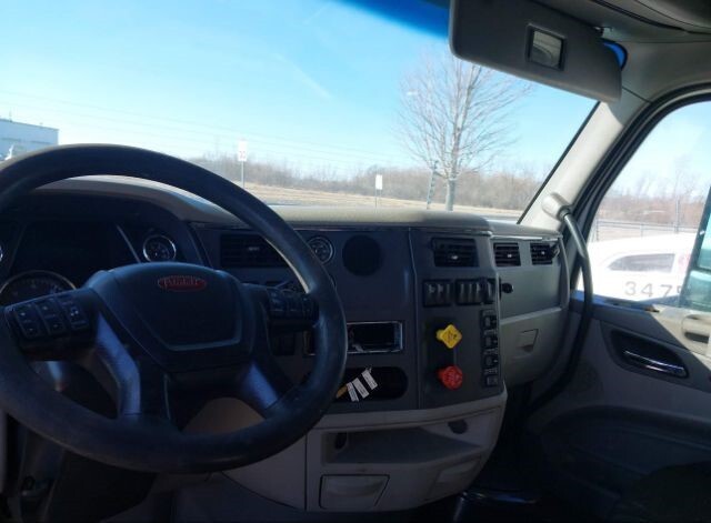 2019 Peterbilt 579