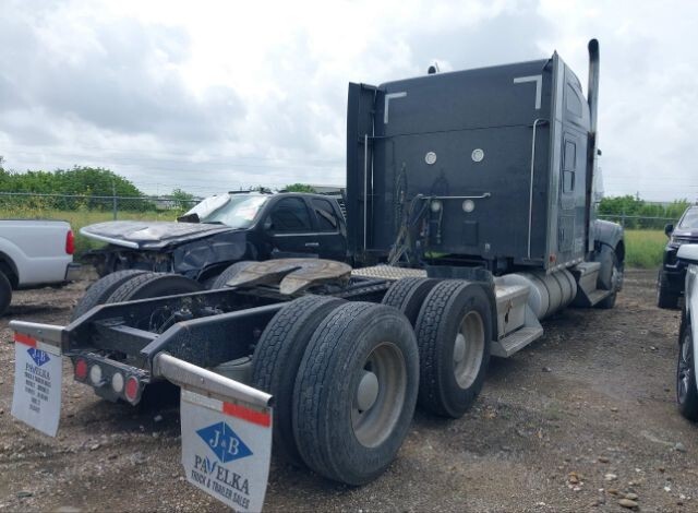 2020 Kenworth W990