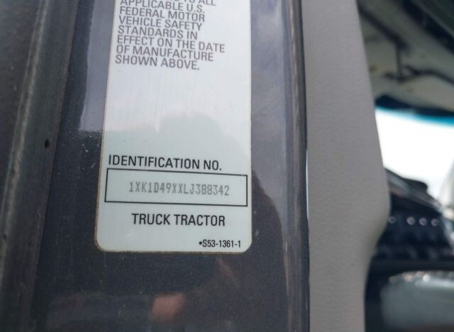 2020 Kenworth W990