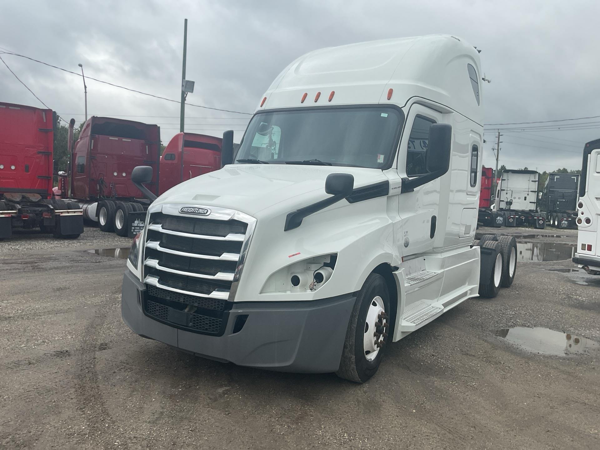 2019 Freightliner Cascadia 126