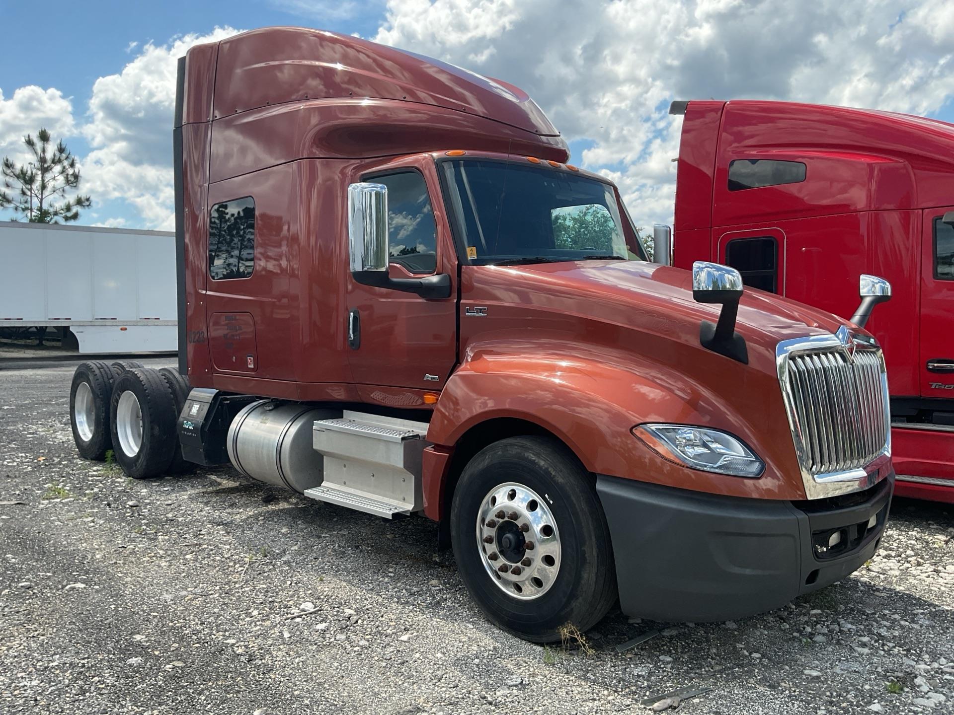 2018 International LT625