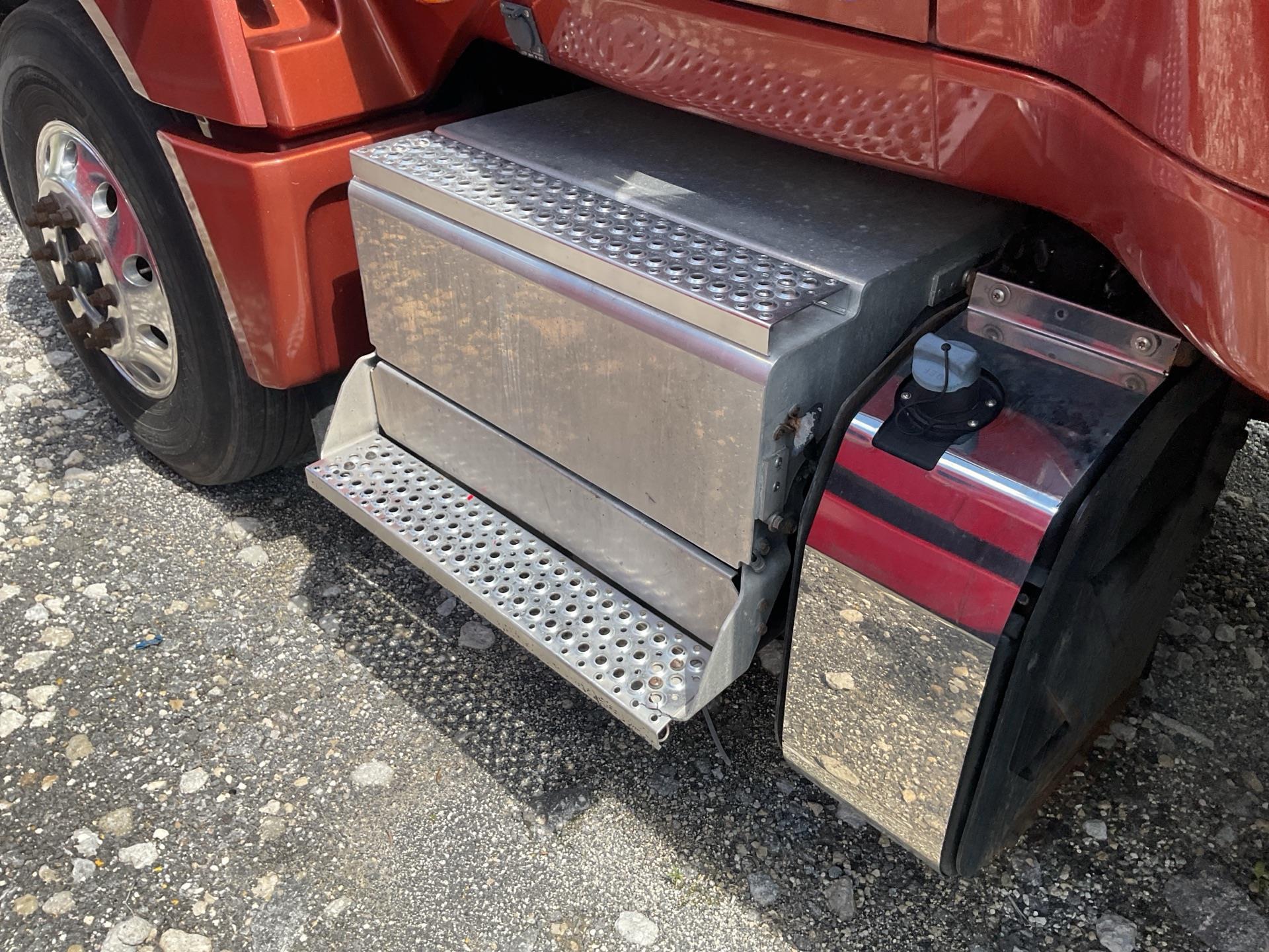 2018 International LT625