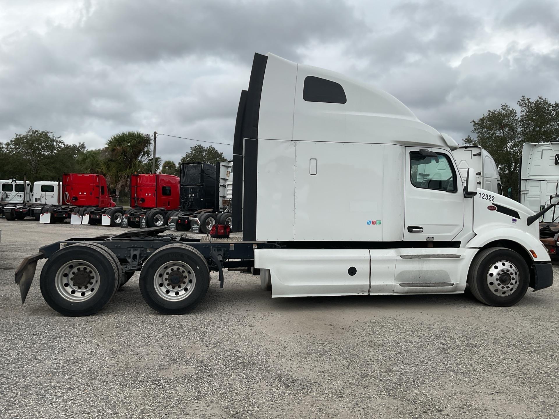 2023 Peterbilt 579