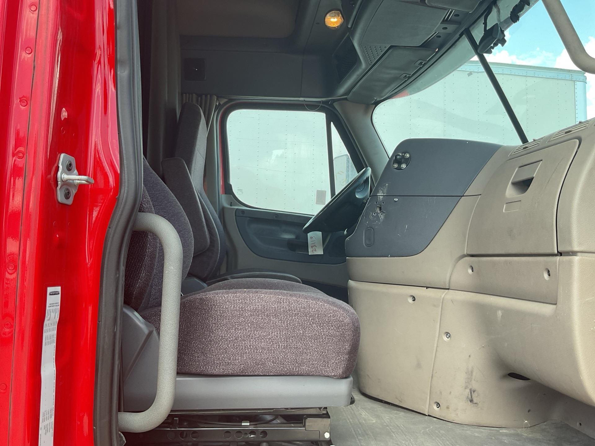 2018 Freightliner Cascadia 125