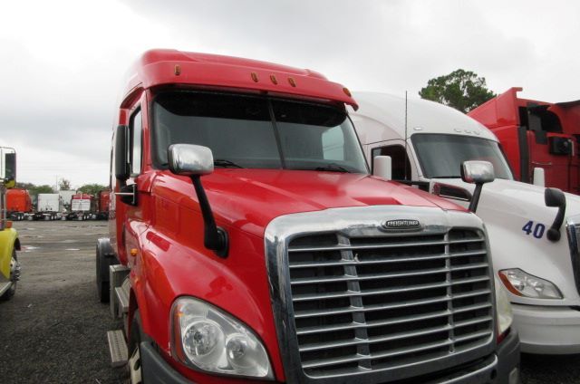 2018 Freightliner Cascadia 125