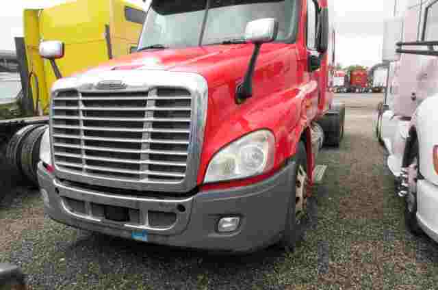 2018 Freightliner Cascadia 125