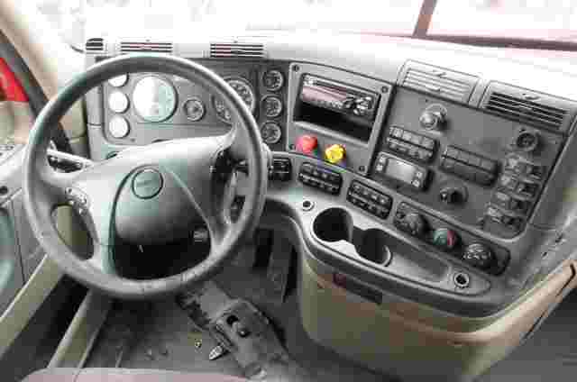 2018 Freightliner Cascadia 125