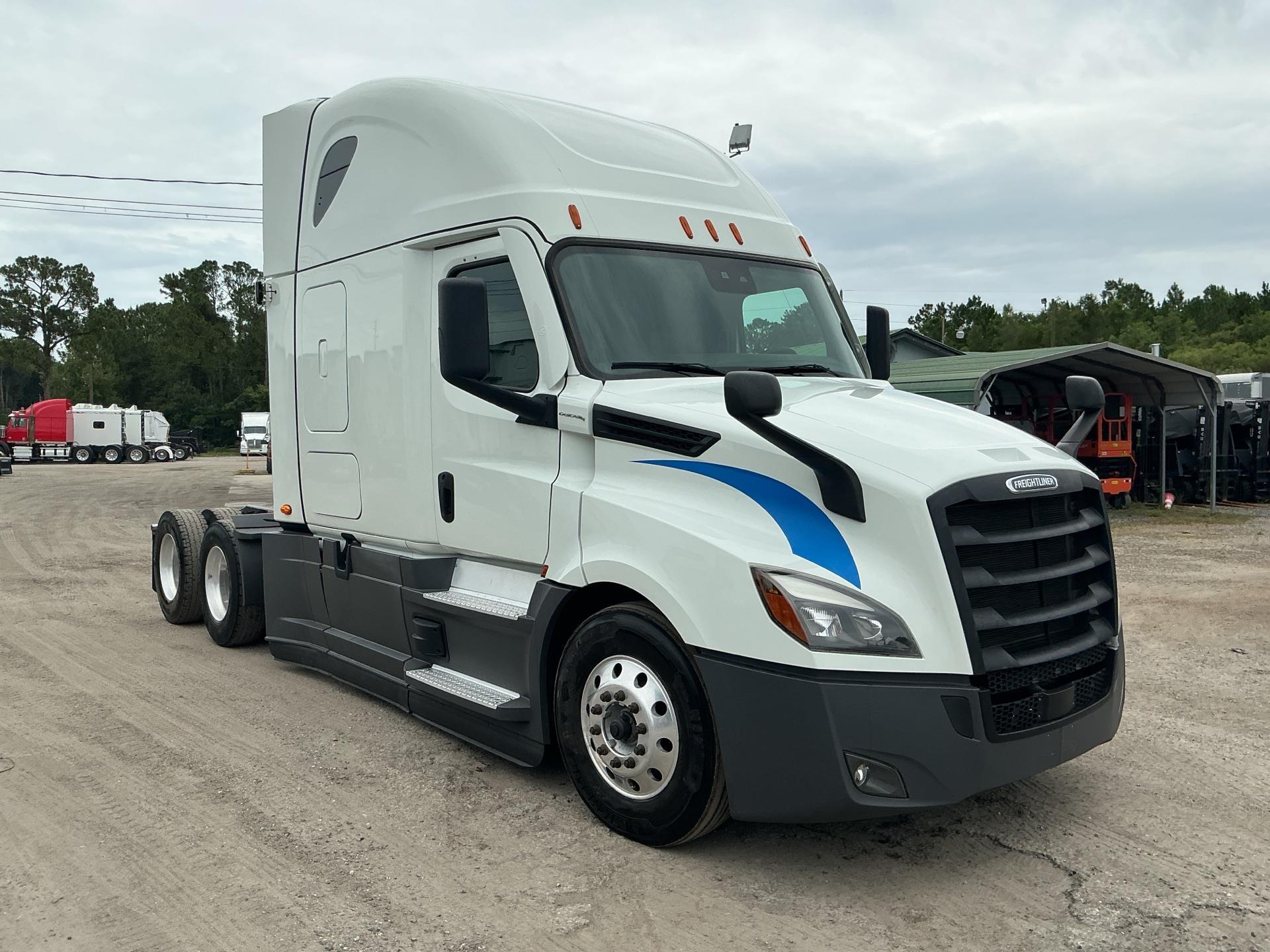 2022 Freightliner Cascadia 126
