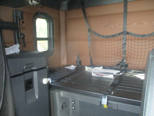 2020 Freightliner Cascadia