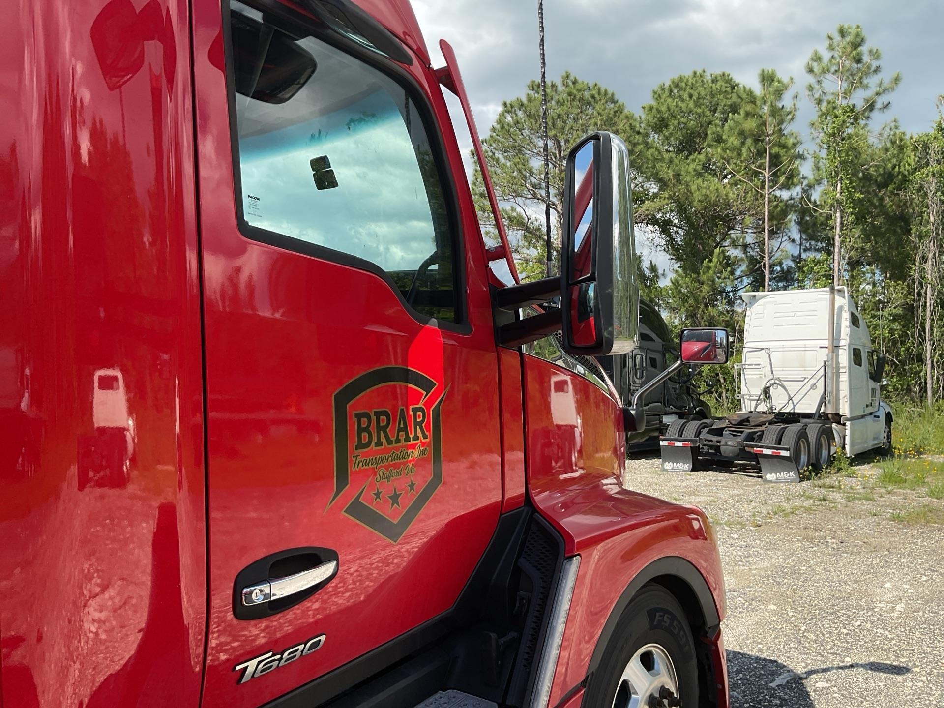 2023 Kenworth T680