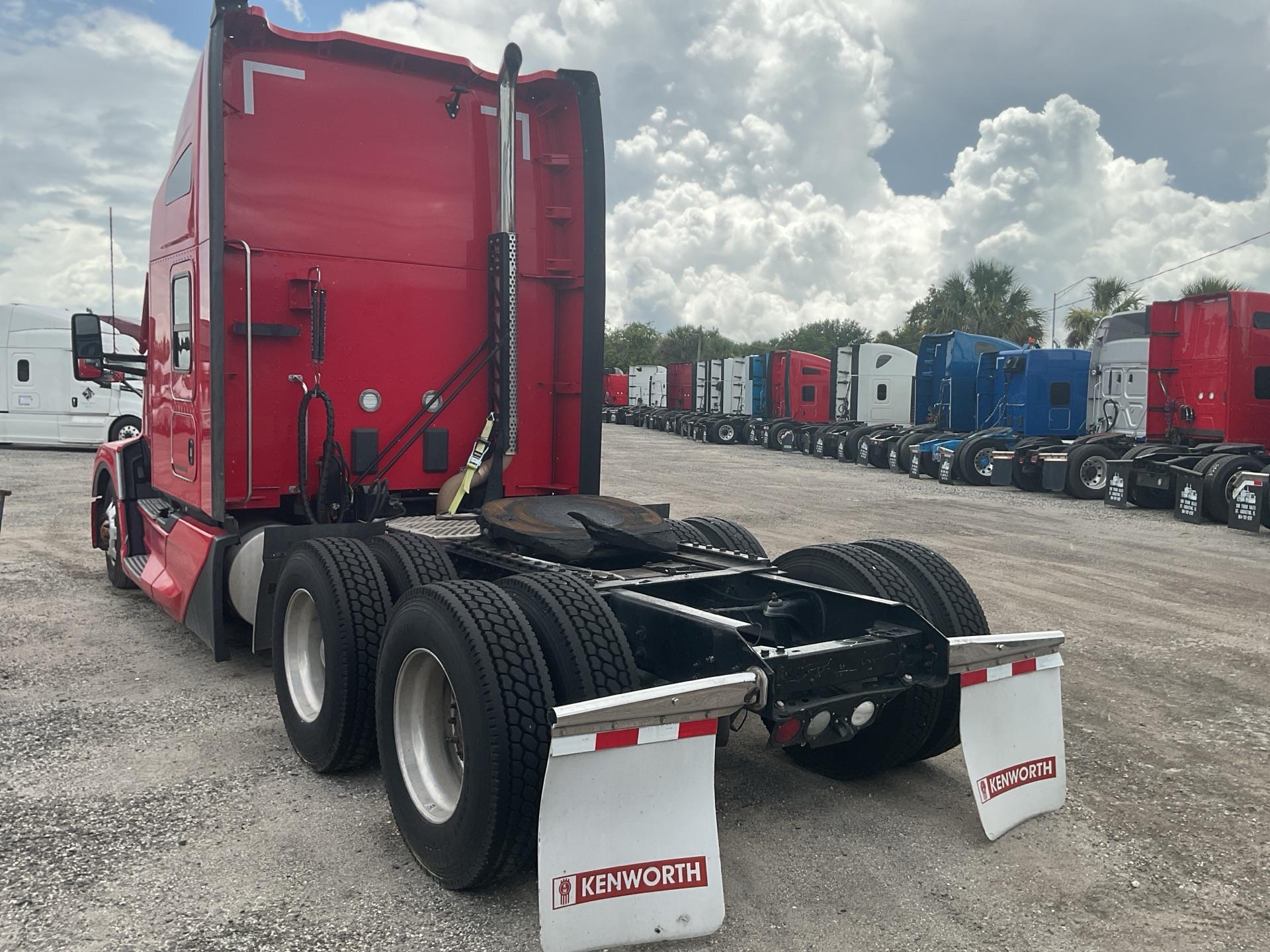 2023 Kenworth T680