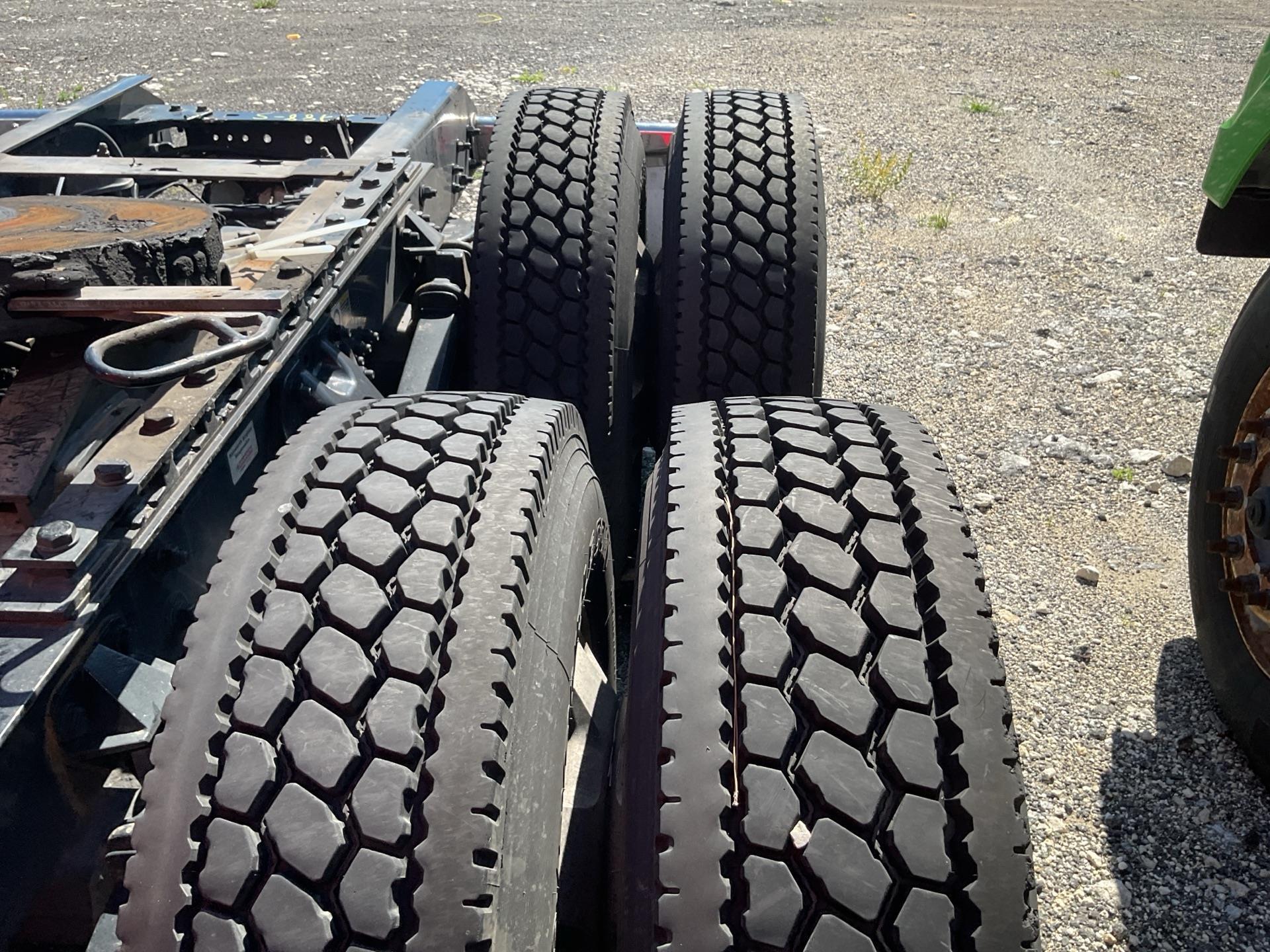 2023 Kenworth T680