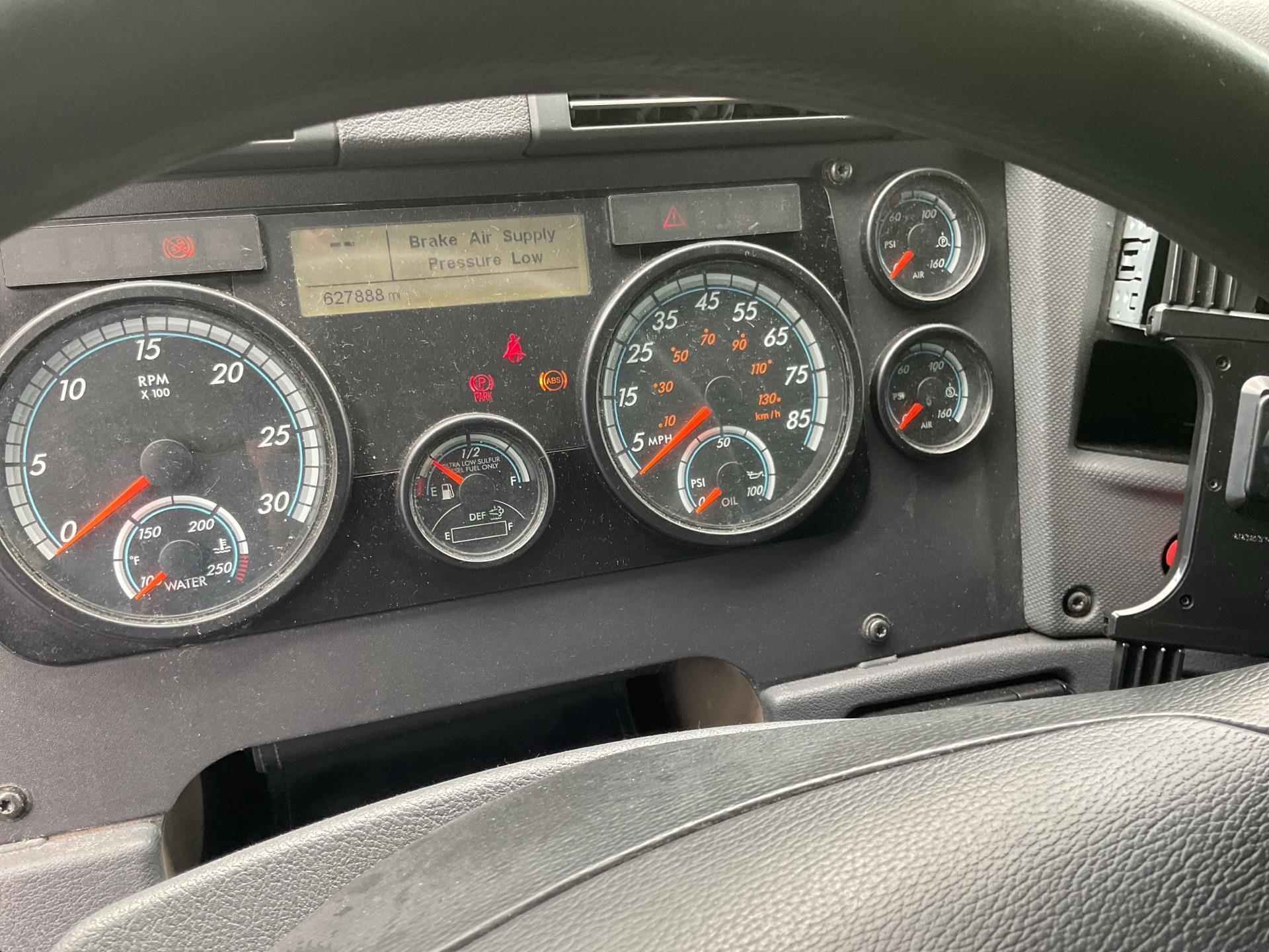 2018 Freightliner Cascadia 125