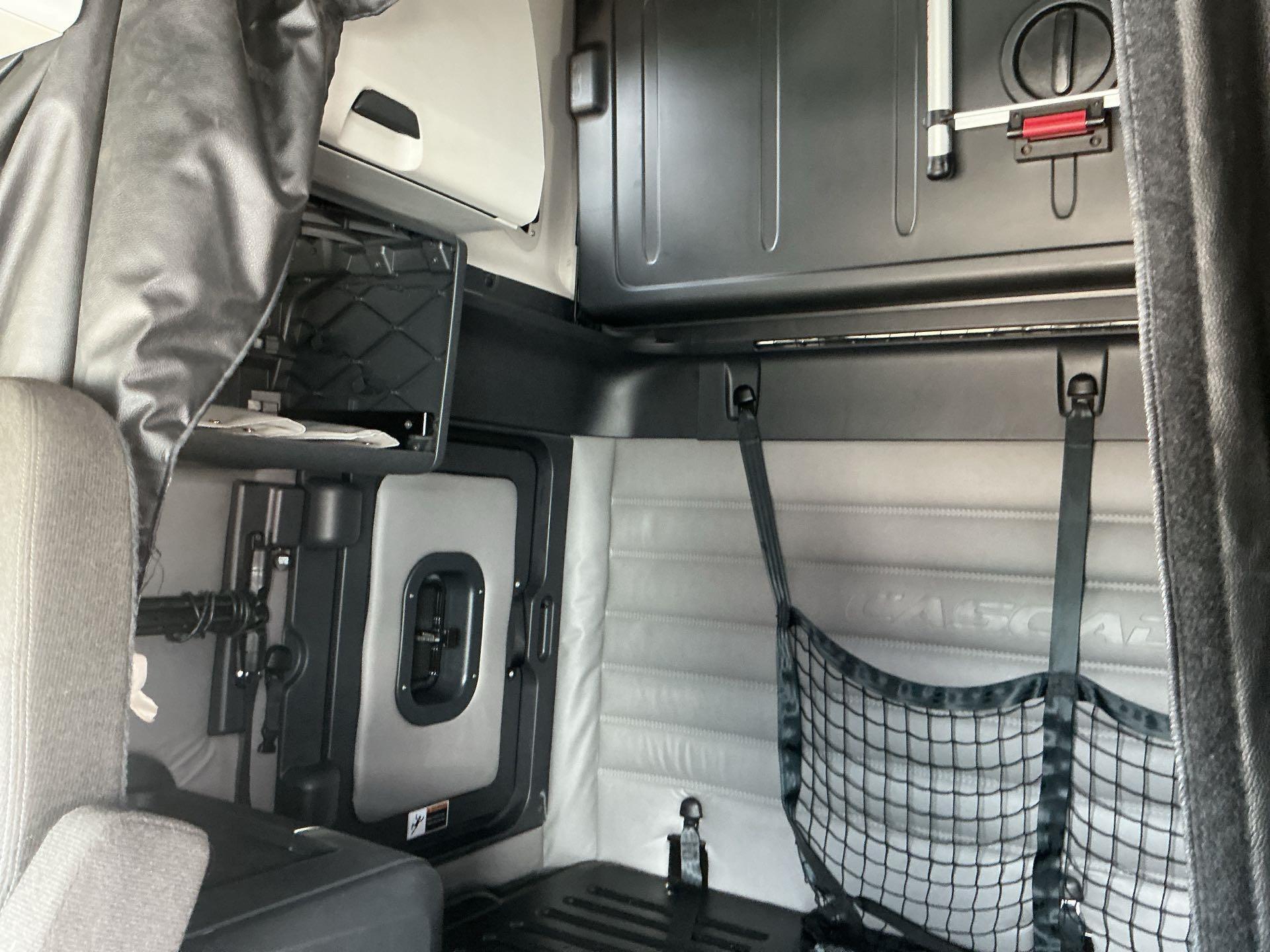 2023 Freightliner CASCADIA 126