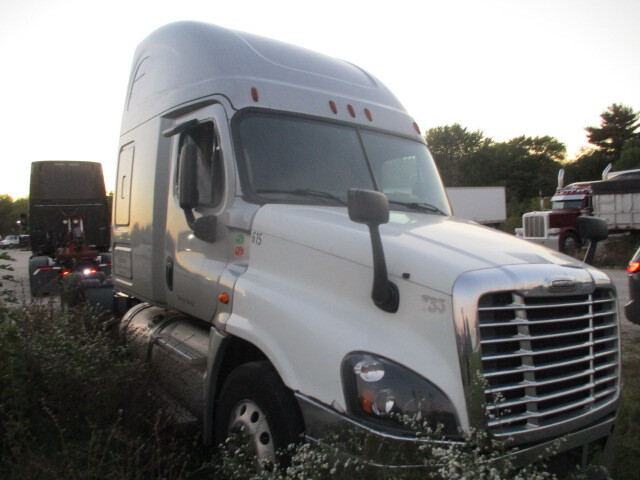 2019 Freightliner Cascadia 125
