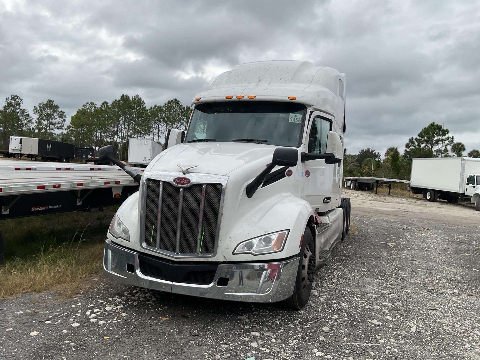 2023 Peterbilt 579