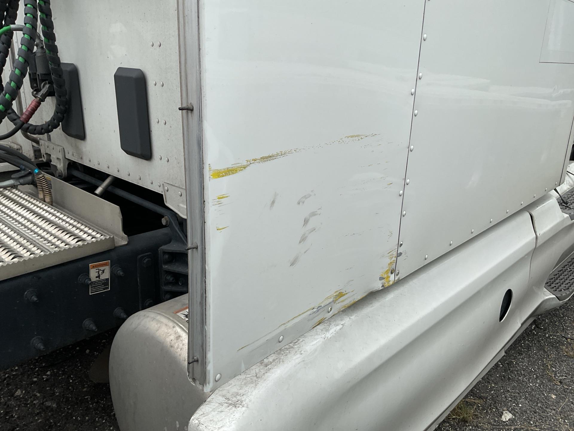 2023 Peterbilt 579