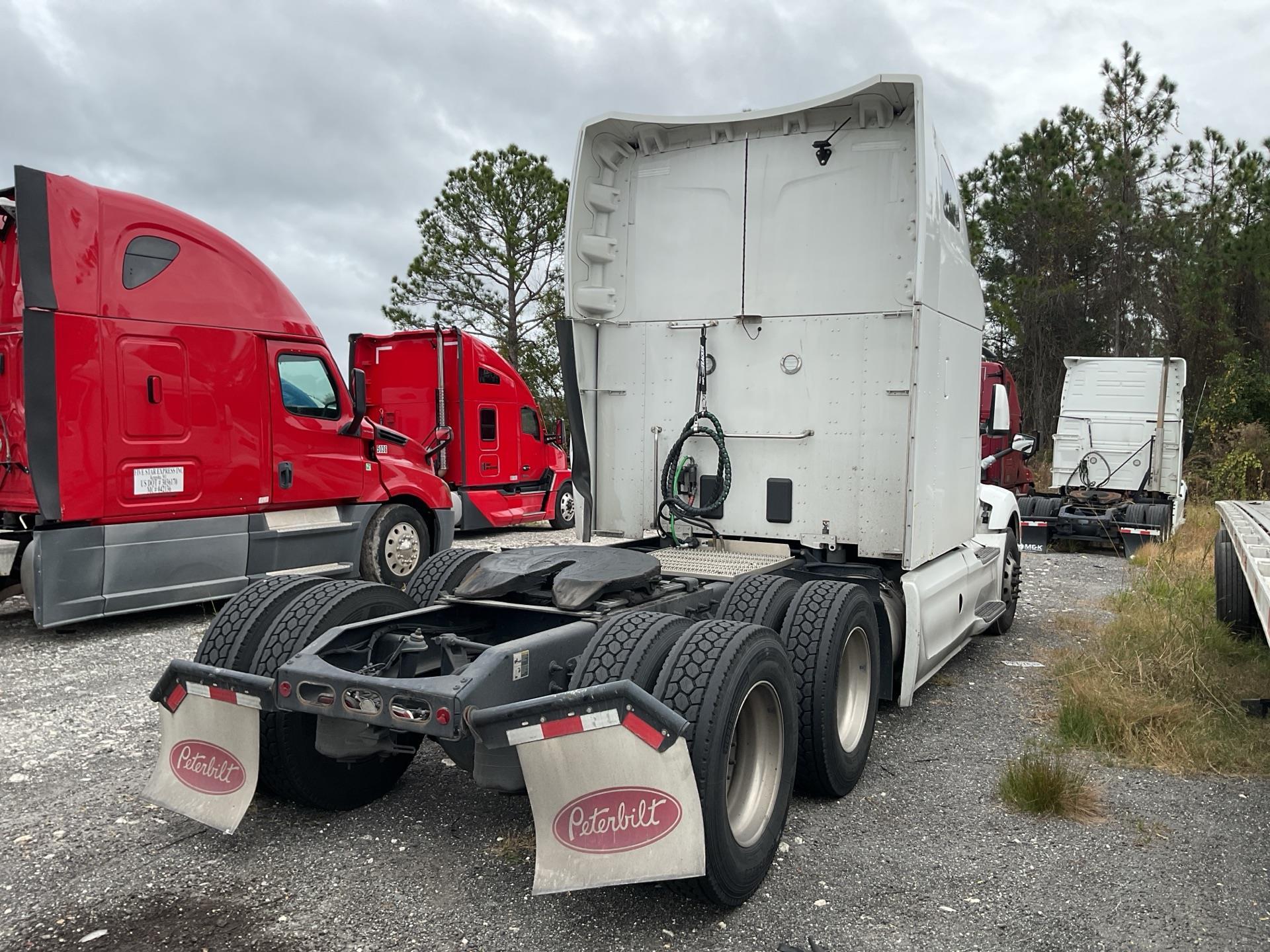 2023 Peterbilt 579