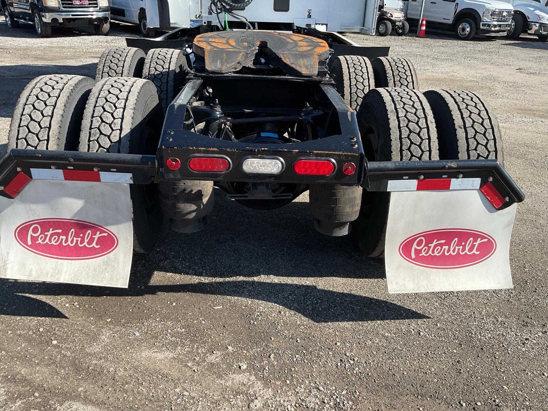 2023 Peterbilt 579