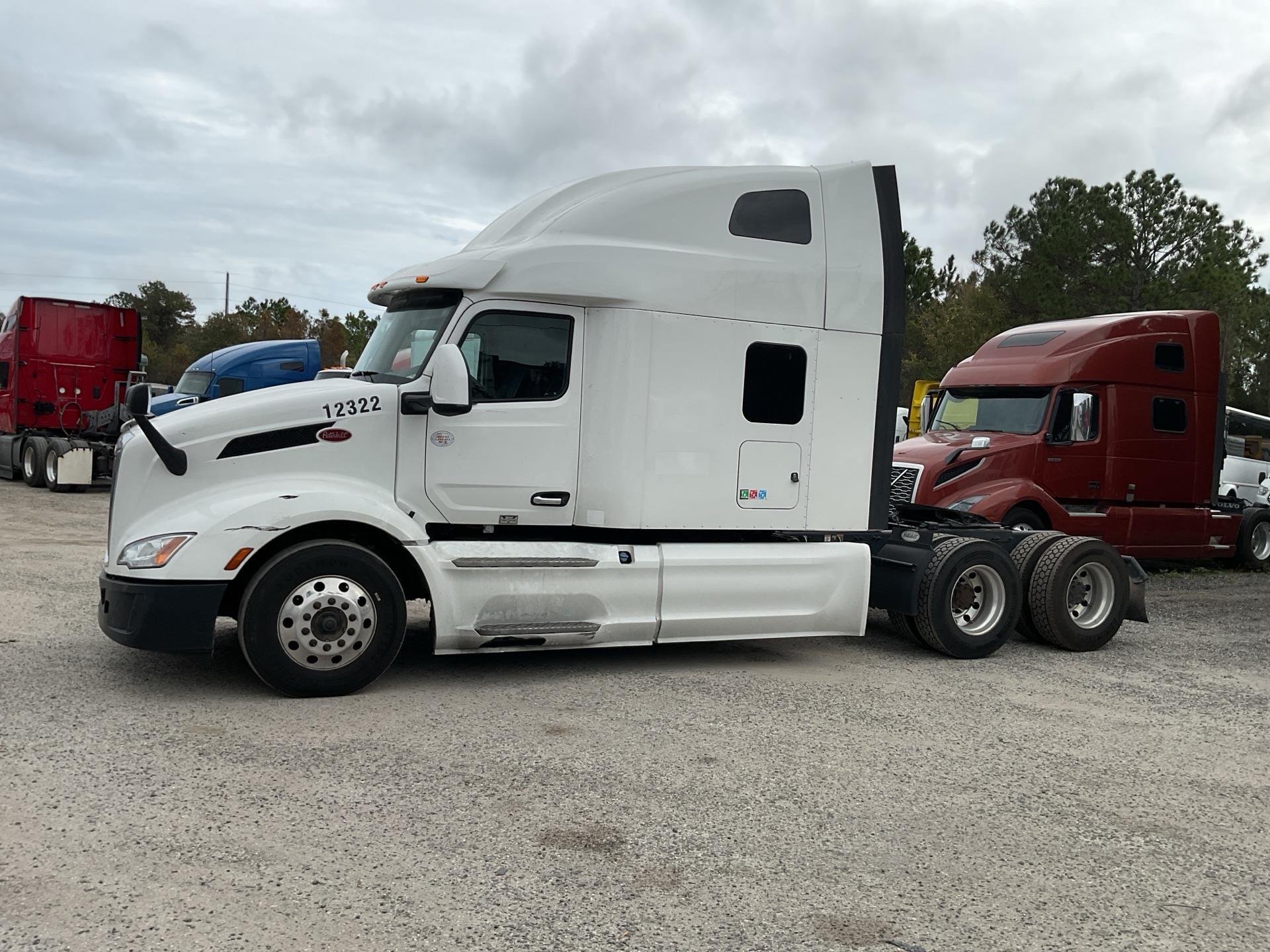 2023 Peterbilt 579