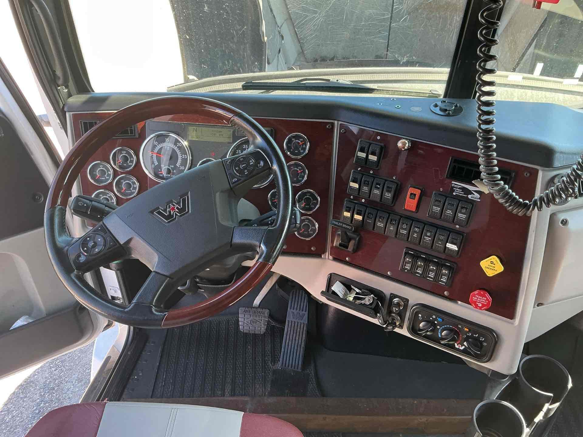 2020 Western Star 5700XE