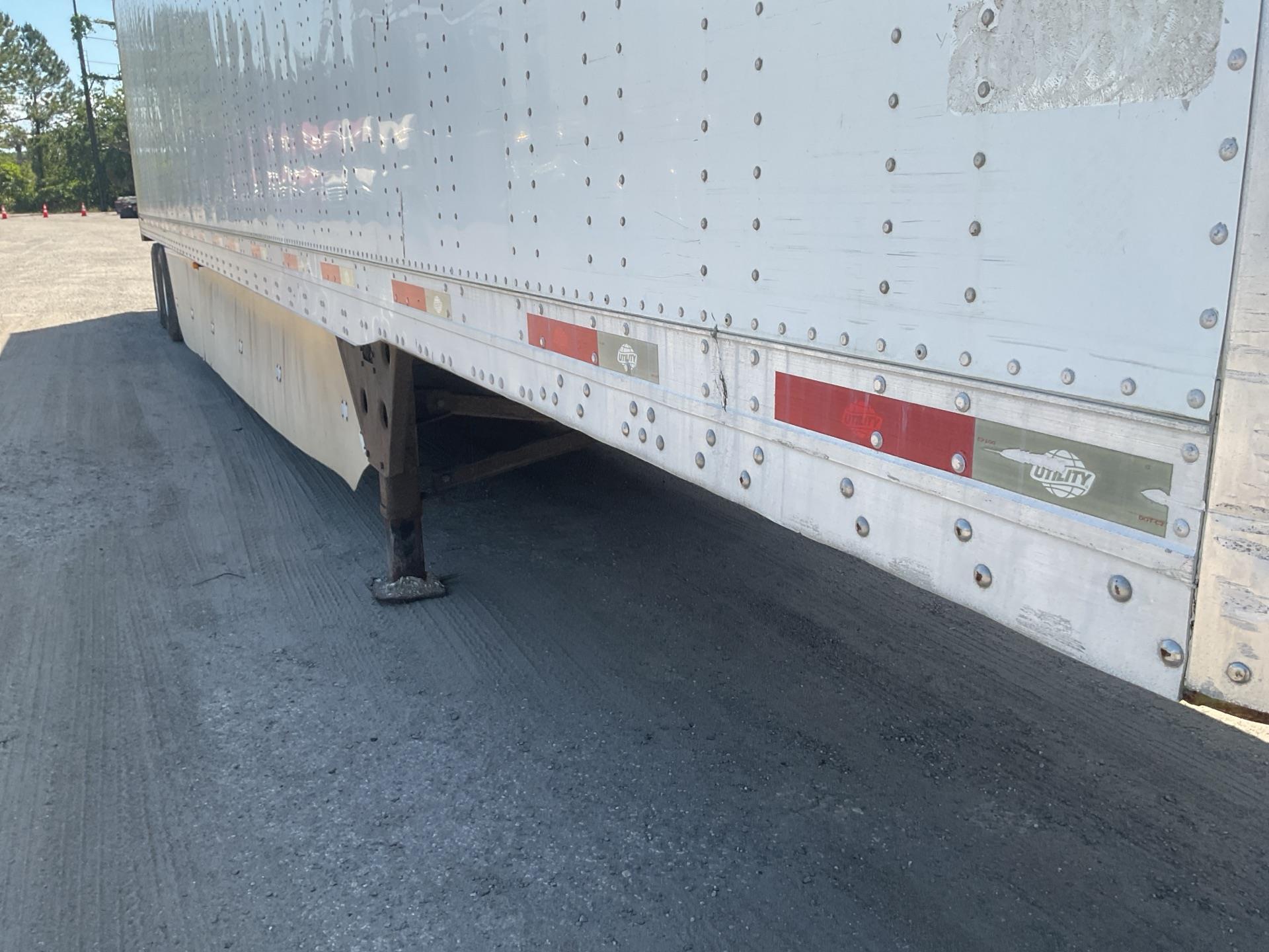 2014 Utility 4000DX