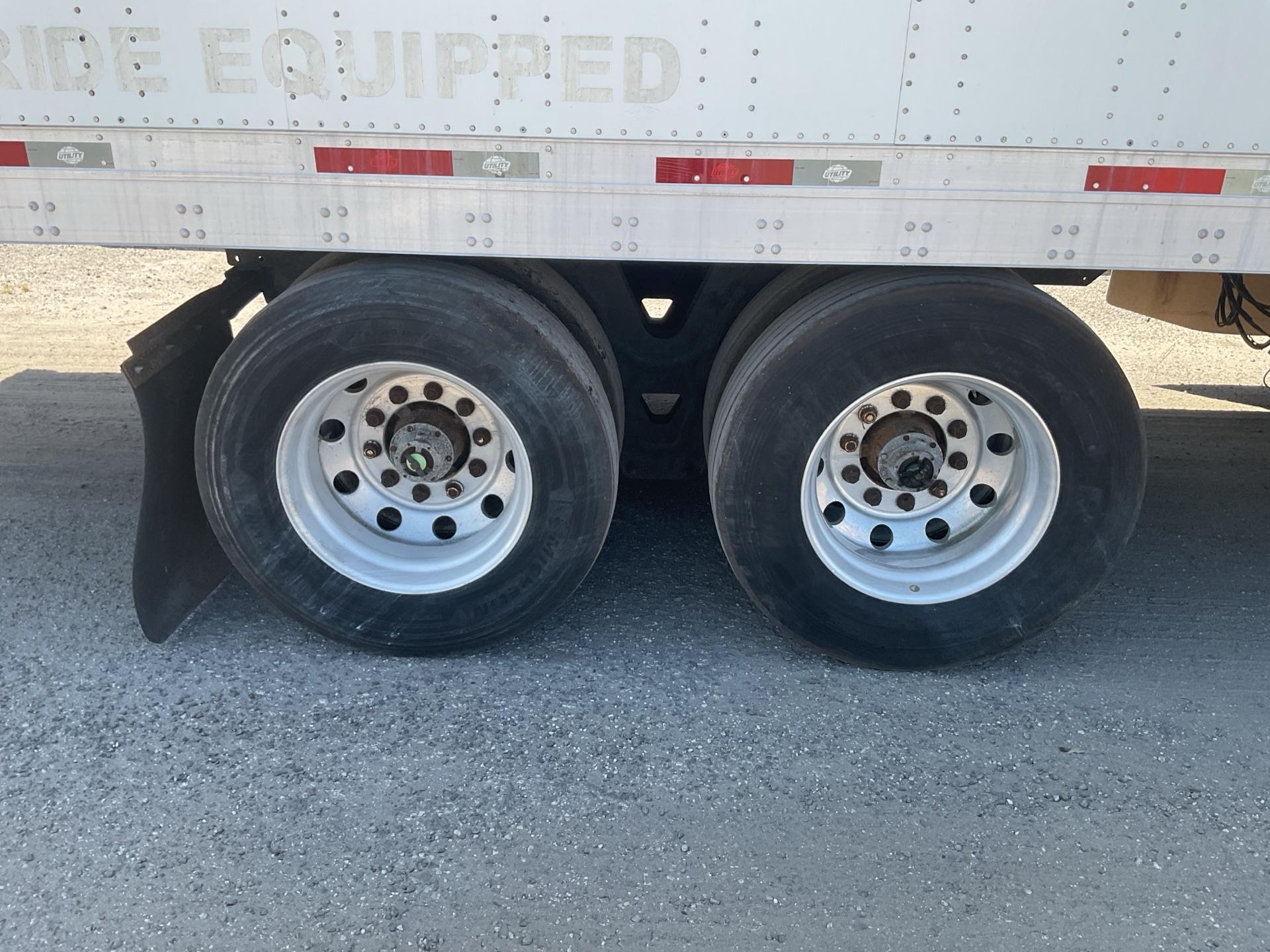2014 Utility 4000DX
