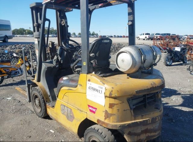 2022 Caterpillar GP25N