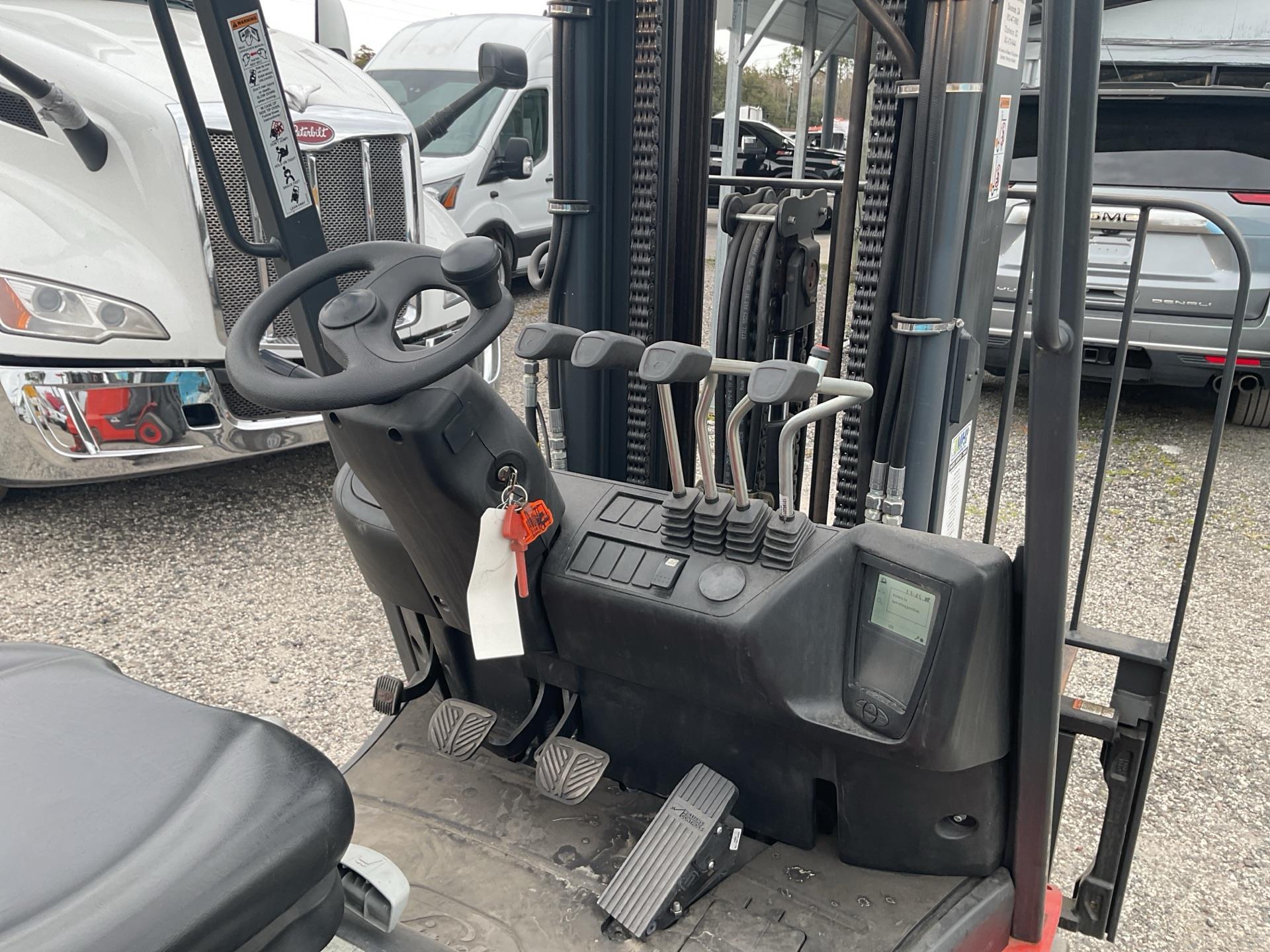 2024 Linde HT27CT